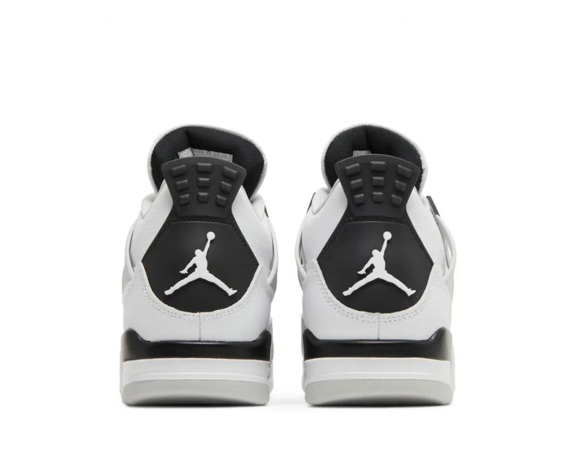Jordan 4's